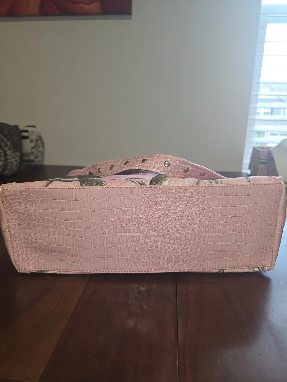 Realtree Y2K Pink Camo Rhinestone Fleur-Embellished Shoulder Bag, New with Tags!